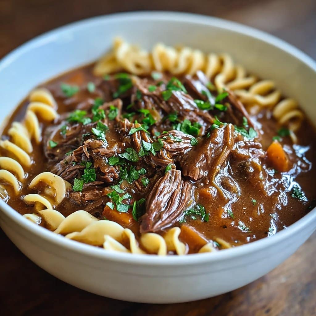 Slow Cooker Beef & Noodles