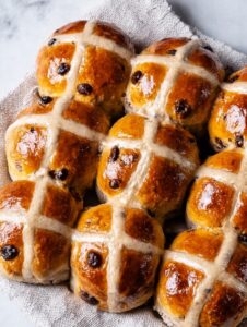 traditional hot cross buns 0 20260301 004621